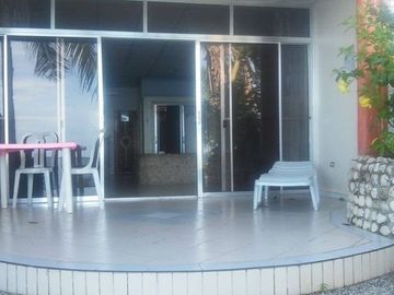 BEACH HOUSE OPENSUN 13 for Sale Seashore Tingko White Beach, Cebu Philippines