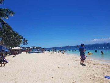BEACH HOUSE OPENSUN 13 for Sale Seashore Tingko White Beach, Cebu Philippines