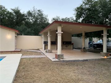 Quinta en Venta en Charming Club Campestre Allende N.L.