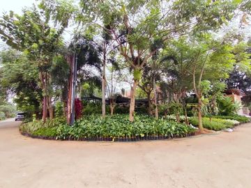 KAVLING HOEK DI MERUYA SELATAN JAKARTA BARAT