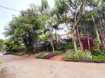 KAVLING HOEK DI MERUYA SELATAN JAKARTA BARAT