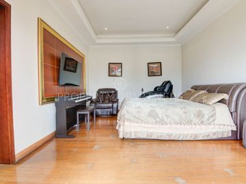 Se vende casa en cercanías metro rojas Magallanescon un gran terreno, pisci