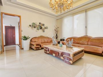 Se vende casa en cercanías metro rojas Magallanescon un gran terreno, pisci