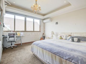 Se vende casa en cercanías metro rojas Magallanescon un gran terreno, pisci