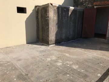 VENDO CASA CON LOCALES CENTRO PASO DEL REY