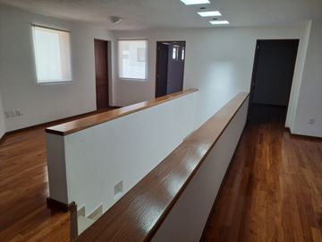CASA EN CLUB DE GOLF LA LOMA, SLP