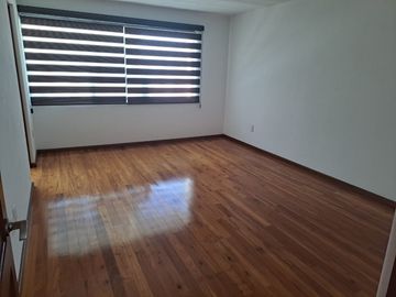 CASA EN CLUB DE GOLF LA LOMA, SLP
