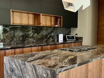 RESIDENCIA en Altozano Qro. con vista a la reserva - RIO