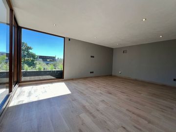 RESIDENCIA en Altozano Qro. con vista a la reserva - RIO