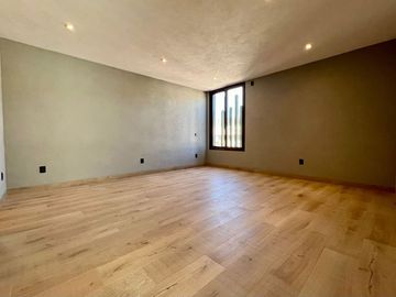 RESIDENCIA en Altozano Qro. con vista a la reserva - RIO