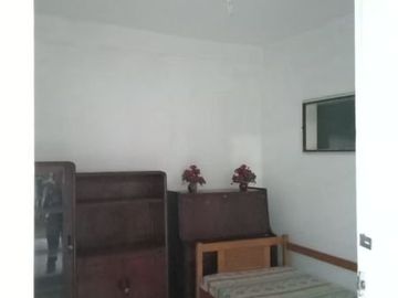 Di sewakan rumah beserta semua perabot nya jalan kupang indah, surabaya barat