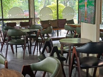 Bangunan Ex Resto Cafe Furnished Cikarang Selatan Area Komersil