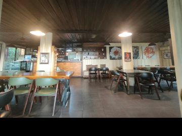 Bangunan Ex Resto Cafe Furnished Cikarang Selatan Area Komersil