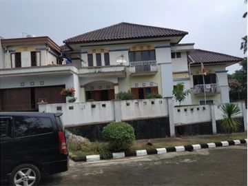 Rumah Besar Luas Di Bawah Appraisal Bank Di Villa Cinere Mas