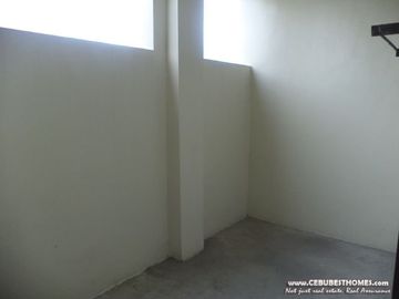 Spacious 1 BR Condo for Rent in Subangdaku, Mandaue Cebu