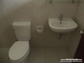 Spacious 1 BR Condo for Rent in Subangdaku, Mandaue Cebu