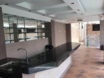 5 Bedroom House with Swimming Pool for SALE in Balibago Angeles City