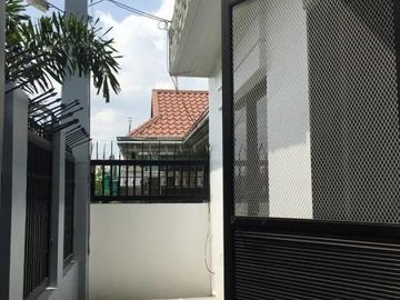 5 Bedroom House with Swimming Pool for SALE in Balibago Angeles City