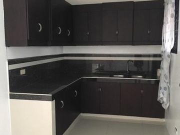 5 Bedroom House with Swimming Pool for SALE in Balibago Angeles City
