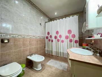 Chalet en venta en Villa Luzuriaga