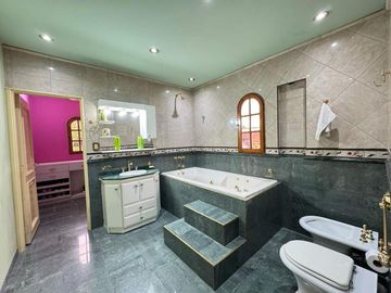 Chalet en venta en Villa Luzuriaga
