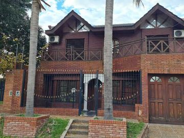 Chalet en venta en Villa Luzuriaga