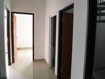 Rumah 2 lantai minimalis modern di Kota Bogor