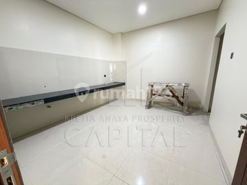 Best Deal Banget Gedung 7 Lantai Tengah Kota Area Dewi Sartika Tidak Jauh Dari Alun-Alun Kota Bandung