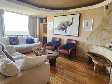 Departamento de 2 pisos en la Loma Rancho Venta o Renta