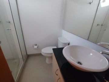 apartaestudio en arriendo en el poblado. Cod A9433814
