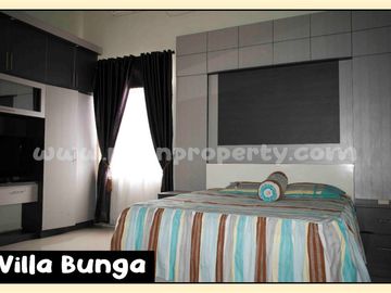 RUMAH SECOND MEWAH SEMI FURNITURE KEAMANAN 24 JAM KOMP CLUSTER