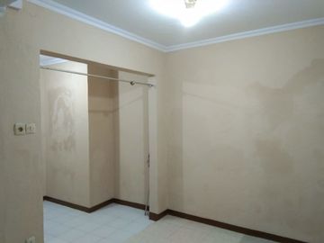 DIJUAL MURAH (Rumah Kost & Kontrakan 4 Petak) DI JL.GG KIREI CIPETE UTARA KEBAYORAN BARU JAKARTA SELATAN