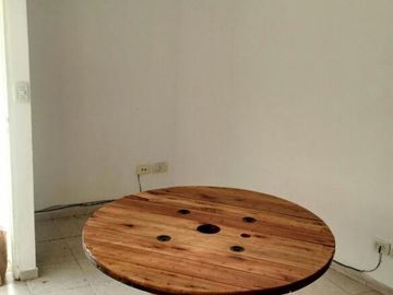 Departamento de pasillo - Barrio Parque