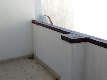 Departamento de pasillo - Barrio Parque