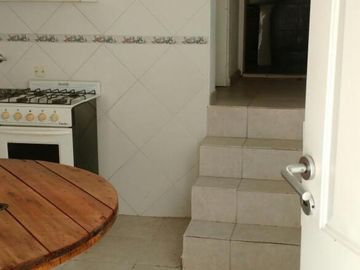 Departamento de pasillo - Barrio Parque