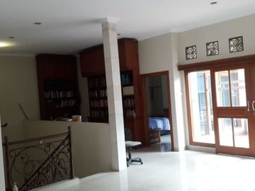 Dijual Rumah di Lebak Bulus - Jakarta Selatan dekat dengan Stasiun MRT