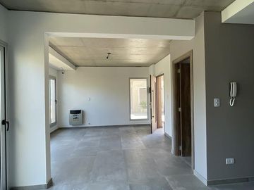 Duplex Casa en venta de 3 amb en Ituzaingo