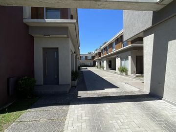Duplex Casa en venta de 3 amb en Ituzaingo