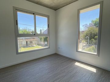 Duplex Casa en venta de 3 amb en Ituzaingo