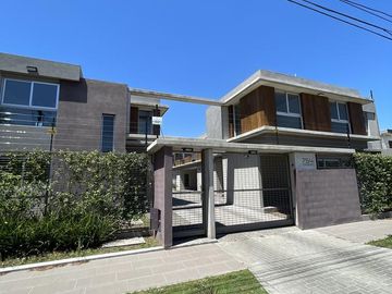 Duplex Casa en venta de 3 amb en Ituzaingo