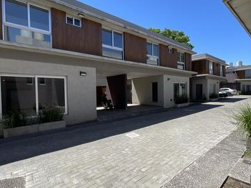 Duplex Casa en venta de 3 amb en Ituzaingo