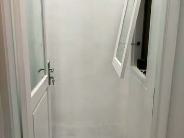 Rmh minimalis 2 lantai murah siap huni di Tanah baru,depok
