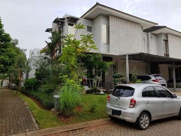 Rumah Posisi Hook Siap Huni Di Sektor 9 - WD 1033