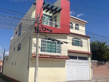 Casa - San Lorenzo TepaltitlAn Centro