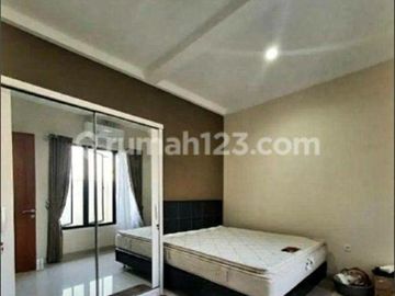 DISEWA RUMAH (Siap Huni/Furnish)DI DALAM KOMPLEK PLN DUREN TIGA MAMPANG PRAPATAN JAKARTA SELATAN
