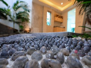 Casa de Lujo con Alberca y Cine Colinas de San Javier