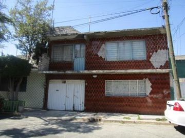 CASA SOLA EN NEZAHUALCOYOTL