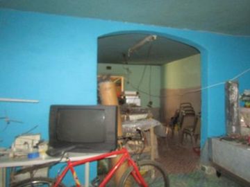 CASA SOLA EN NEZAHUALCOYOTL