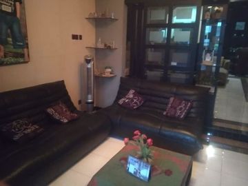 Dijual Rumah Di Karah Tama, Jambangan KT