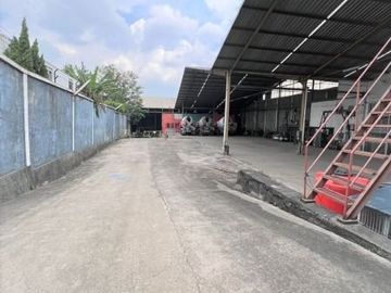 Gudang/Workshop Strategis Tlajung Udik Gunung Putri Bogor